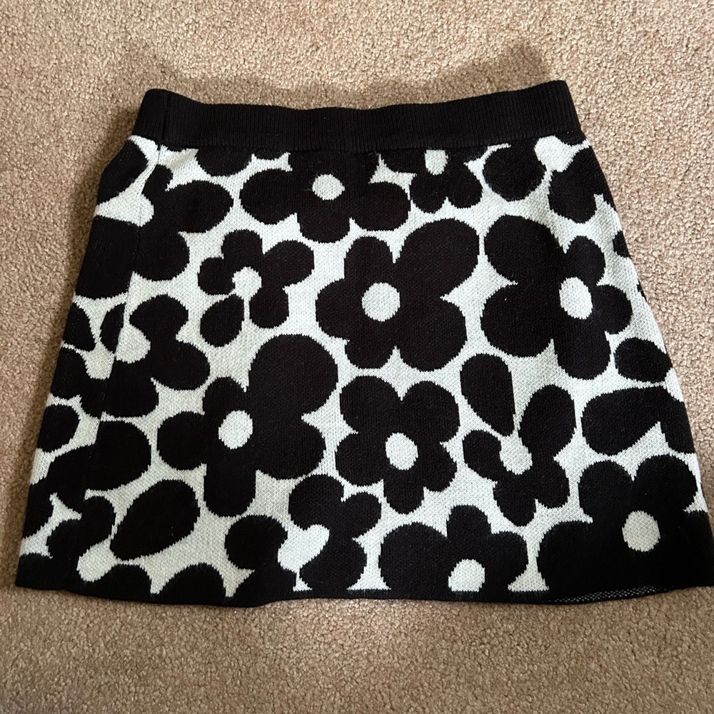 🌸h&m flower micro skirt